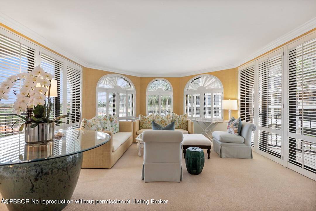 Beautiful 3BR 2. 1BA unit in the fantastic, full service L'Ermitage condominium.