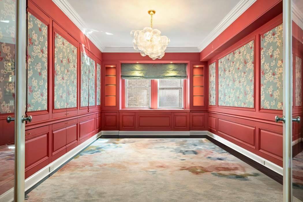 Elegant Corner Residence at 1035 Park Avenue, Apt.