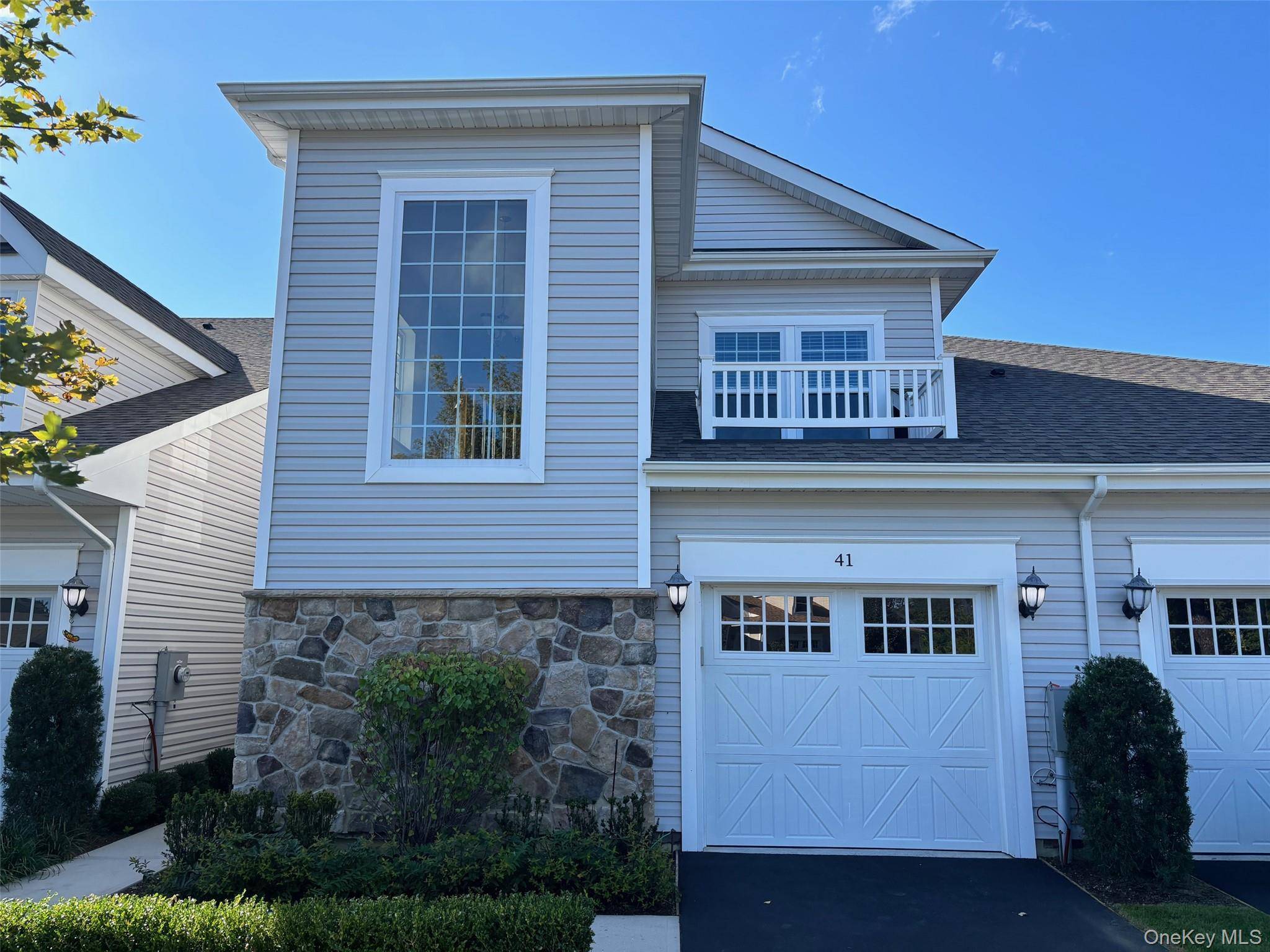 Welcome to The Manors at Colony Preserve !