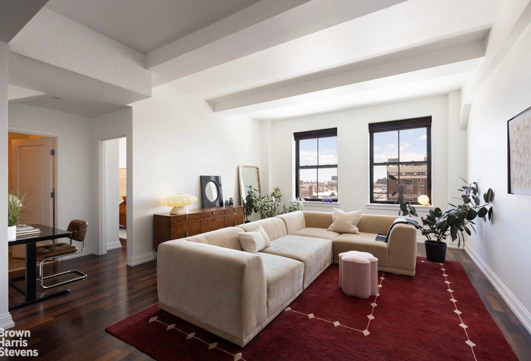 ONE BED HOME OFFICE CONDO, STEPS FROM MULTIPLE SUBWAY LINES Welcome to Residence 13C at 1 Hanson Place a stunning high floor home in one of Brooklyn's most iconic landmark ...