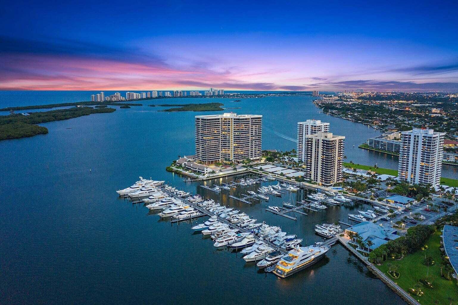 The very best views in Old Port Cove's luxury building, Lake Point Tower !
