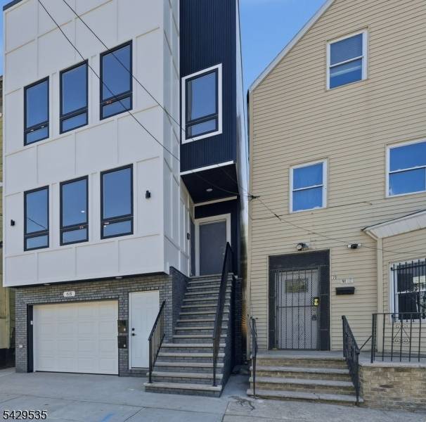 Welcome to this BRAND NEW CONSTRUCTION !