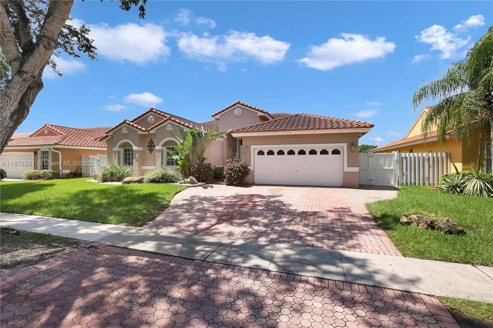Absolutely gorgeous one story home !