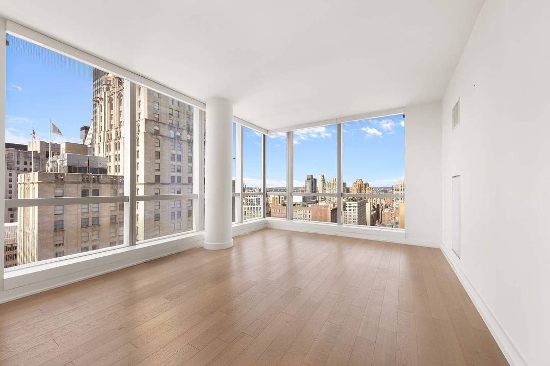Soar Above Park Avenue Iconic 33rd Floor Corner Residence Live high in the sky above the city in this spectacular luxurious, one bedroom corner home in a world renowned glass ...