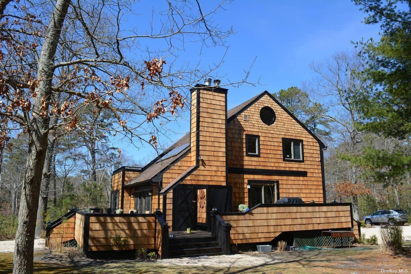 Eagles Nest is a well appointed and private 4 bedroom 2 bath home 1 king, 2 queens, 2 XL twin beds.