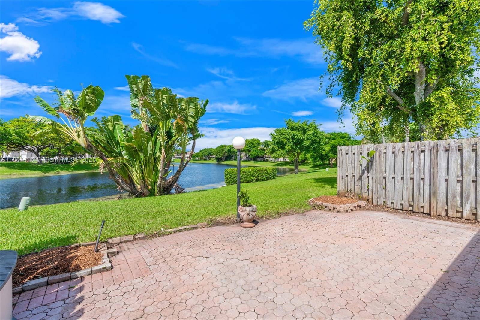 LAKE FRONT LIVING ! ! Enjoy this 2 bed 2 bath w fenced front yard in an ALL AGES, PET FRIENDLY community just minutes from I 95 amp ; the ...