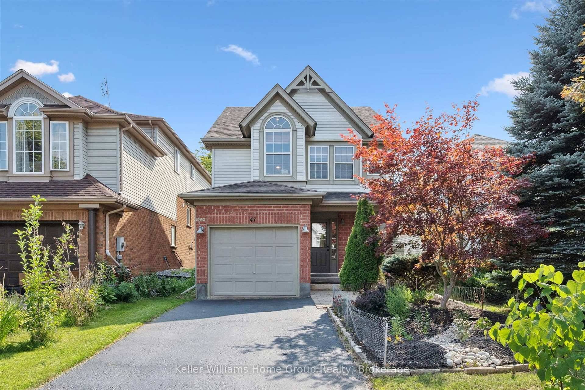 BEAUTIFUL FAMILY HOME IN EAST GUELPH !