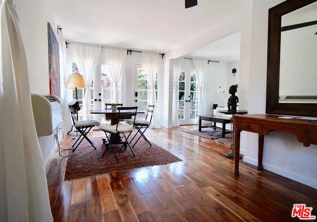 31   18th Ave 2BR Marina Del Rey La