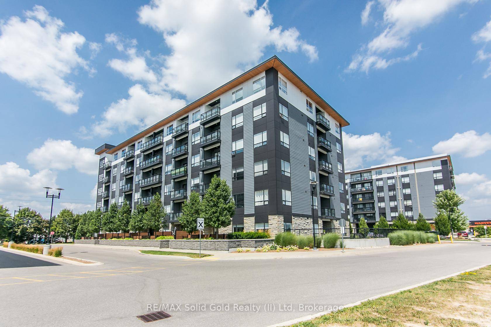Ground floor living meets ultimate convenience at Blackstone !