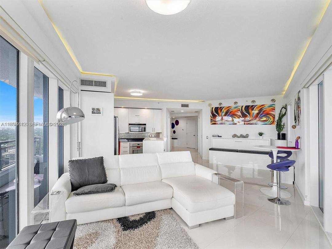 Turn Key Best Corner Unit 2 Bed amp ; 2.