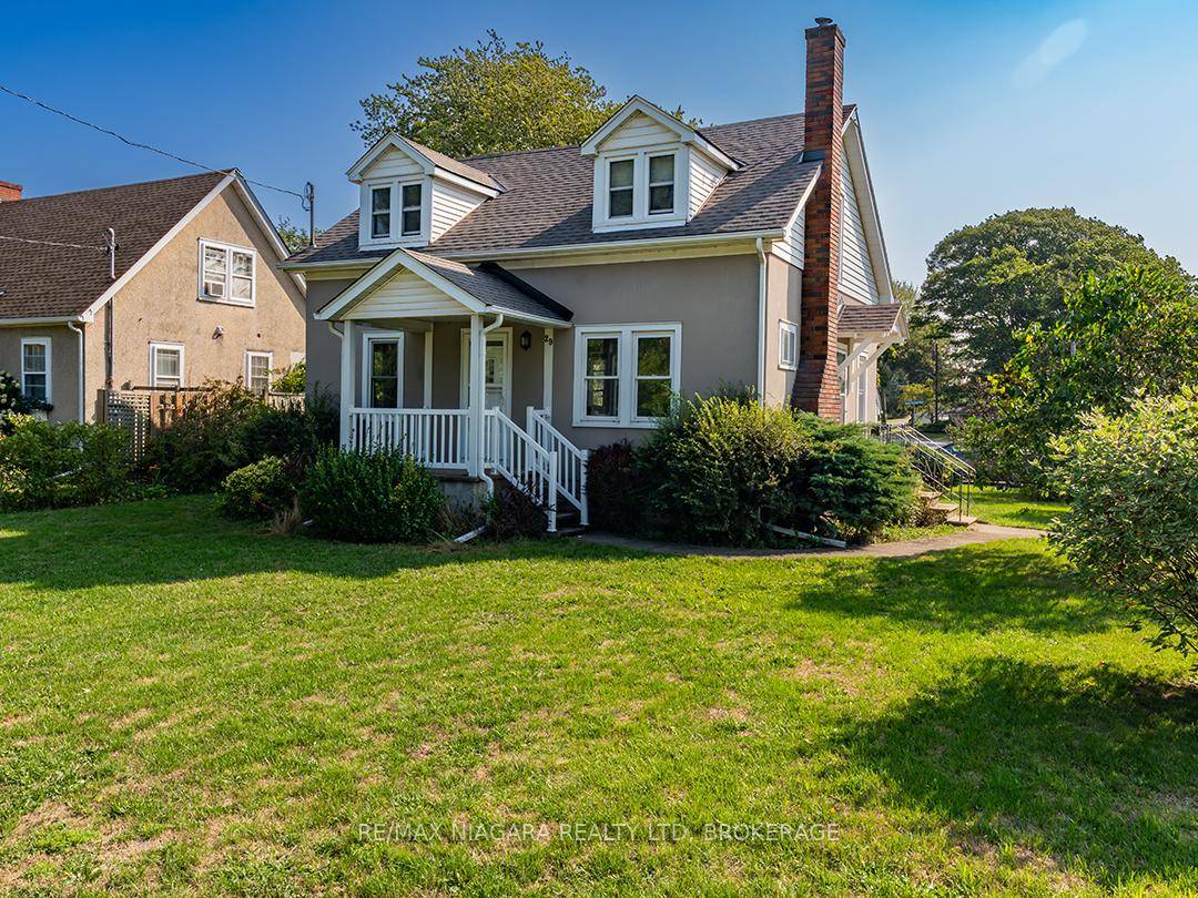 Located right at Gravelly Bay, and just across the road from Lake Erie in southwest Port Colborne, this home sits at the corner where Rosemount Avenue, Tennessee Avenue, and Lakeshore ...