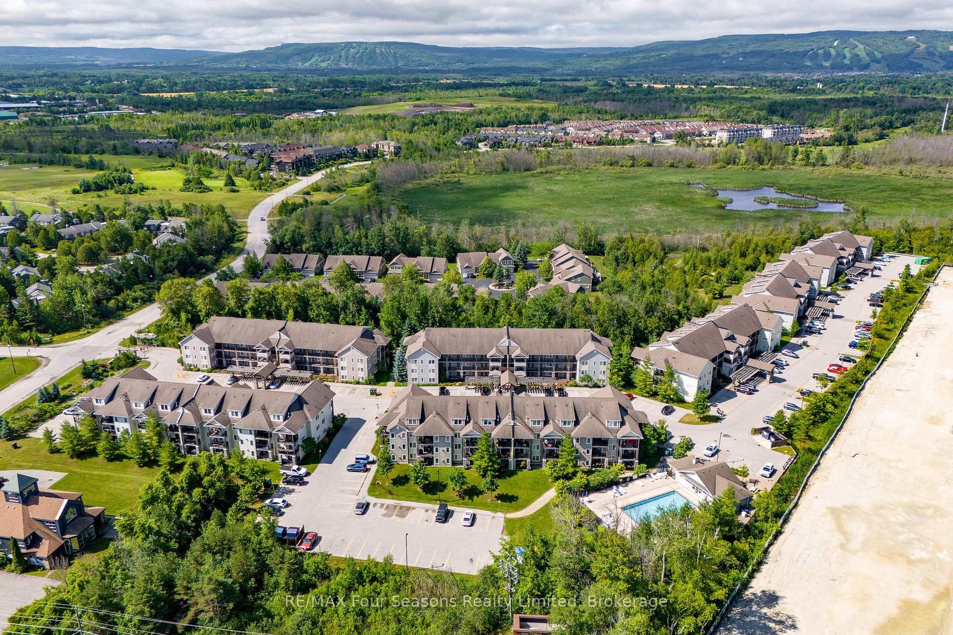 ULTIMATE FOUR SEASON RETREAT OR FULL TIME RESIDENCE WITH STUNNING VIEWS TO THE SKI HILLS !