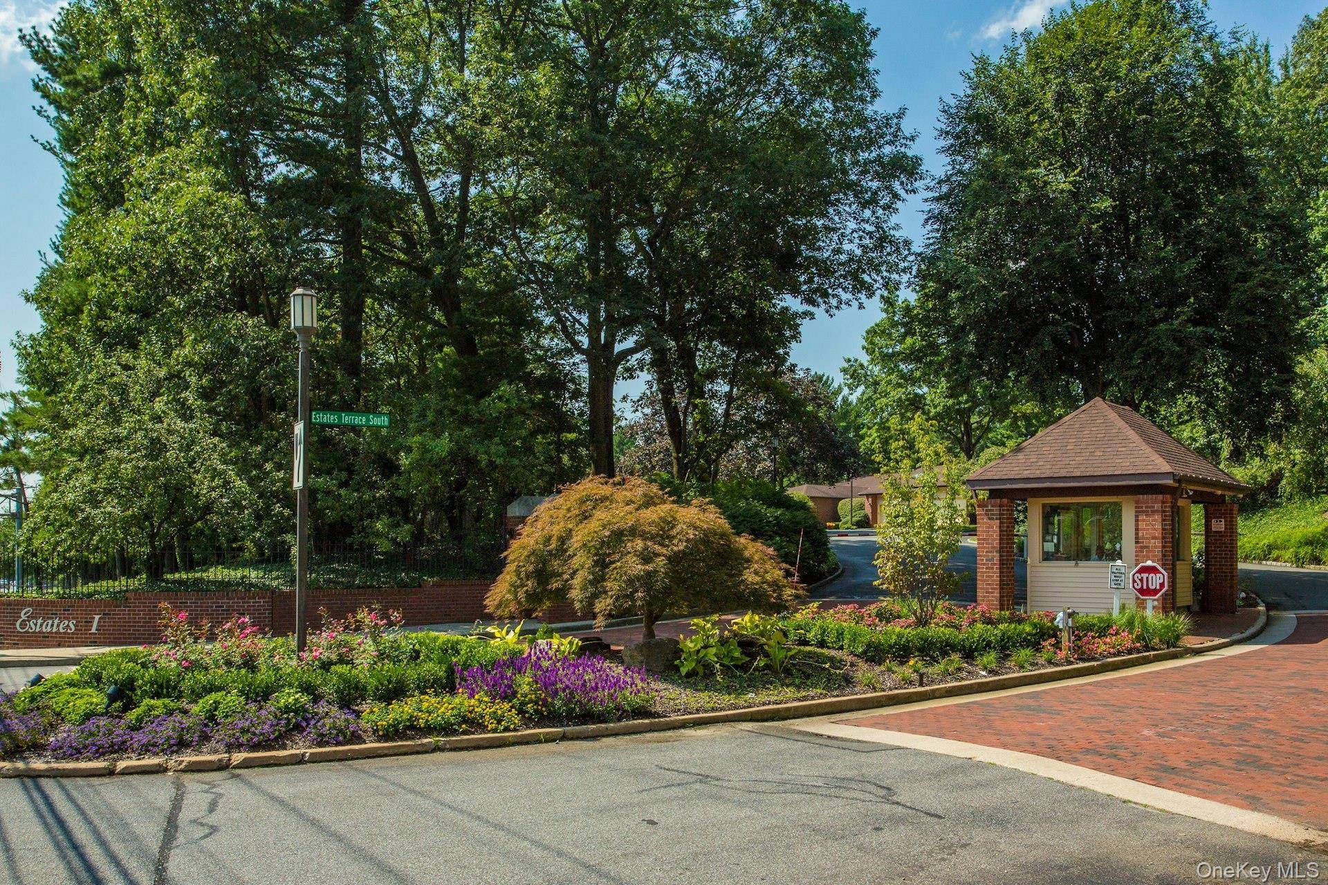 Estates I The most sought after gated community on the North Shore.