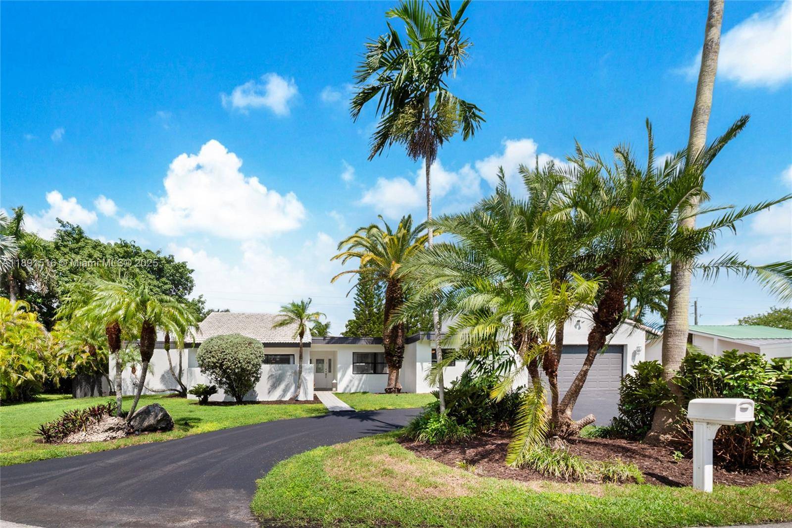 Beautiful 4 bedroom, 2. 5 bath home located on an oversized lot in a quiet Palmetto Bay cul de sac.