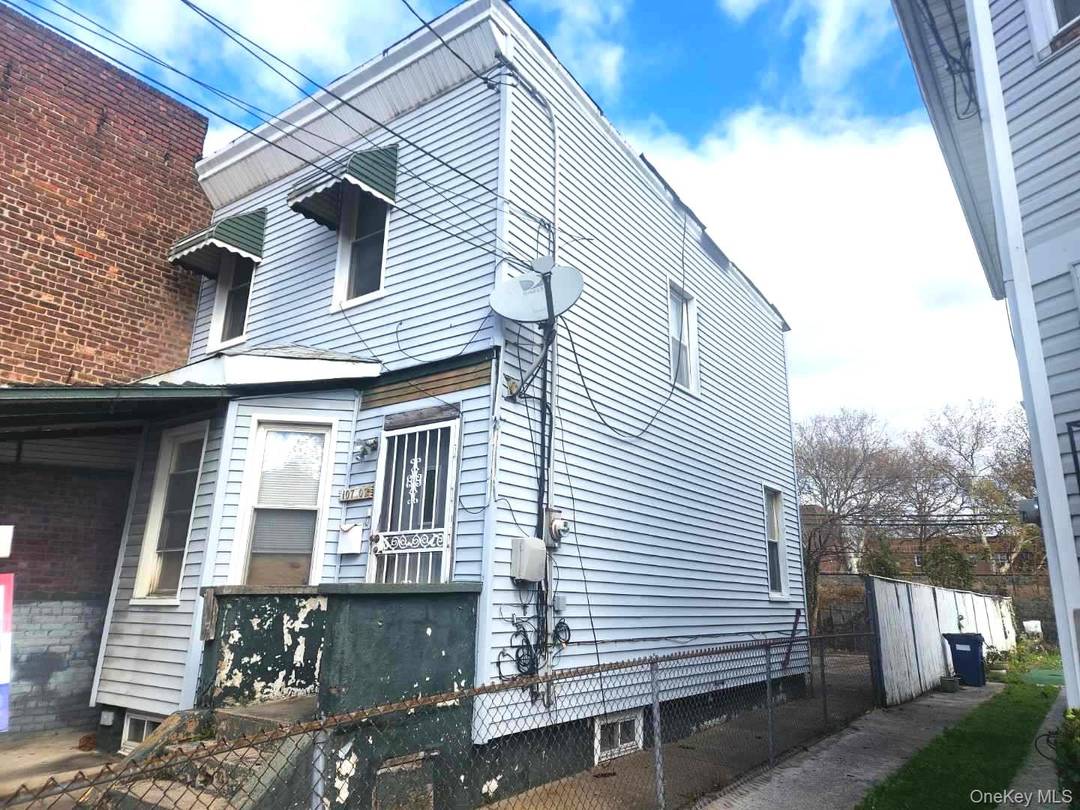 RENOVATED ONE family house, PRIME LOCATION 1 st fooor, living, kitchen, full bath, 2 nd floor 3 bed, full bath with stand up shore, basement full finished, walkup entrance