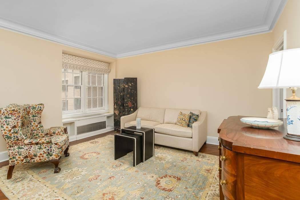 14 Sutton Place South is a pre war full service 1929 Rosario Candela Building.