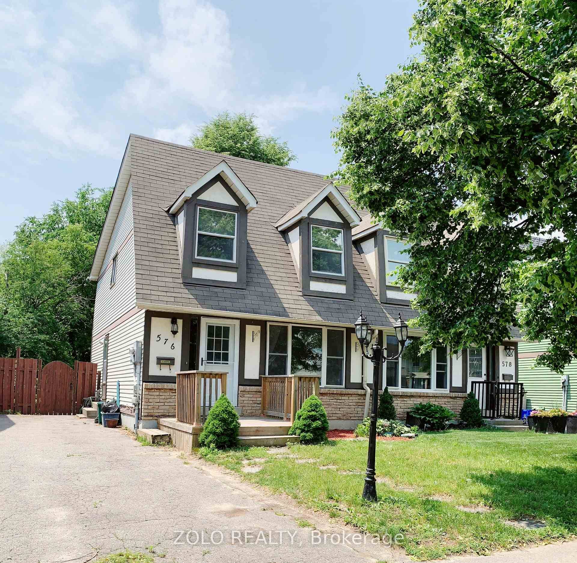 Spacious 3 Bedroom Main Upper Floor Unit for Rent in Oshawa Rossland amp ; Wilson !