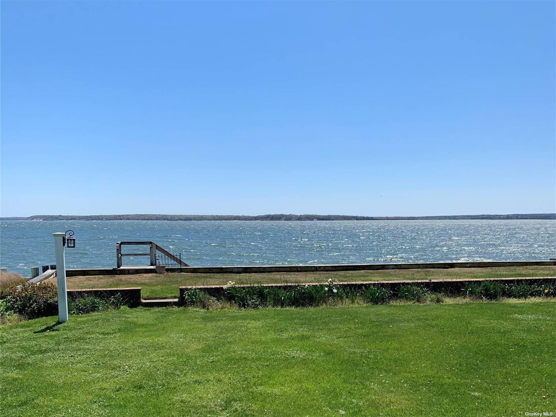 31 Dunlookin Lane, South Jamesport NY 11970