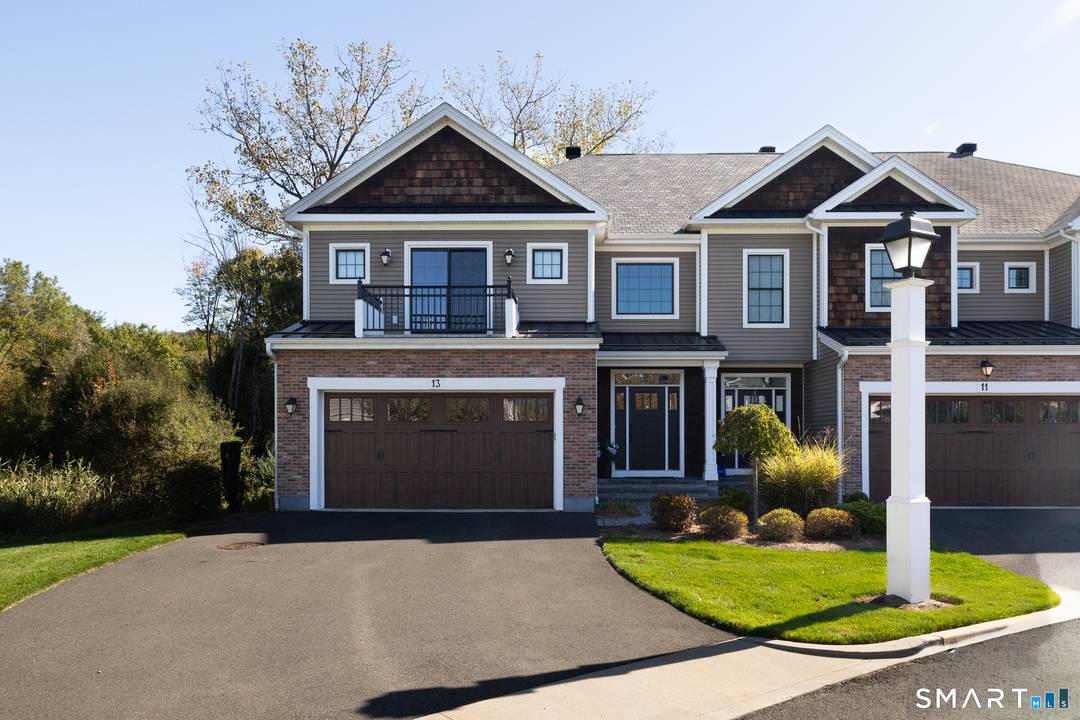 Welcome to the Yorkshire at Farmington where refined living meets effortless convenience.