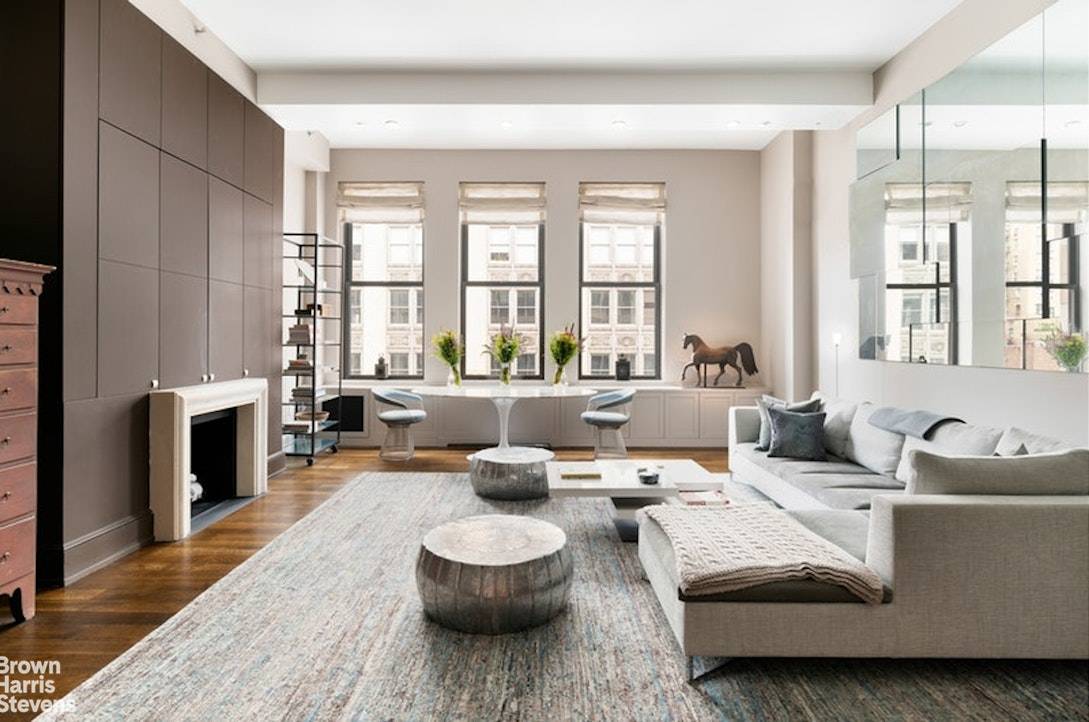 This is a large, 1, 819 square foot, two bedroom, two and a half bath apartment in one of the most desirable Condominium buildings in the Flatiron Gramercy Park Union ...