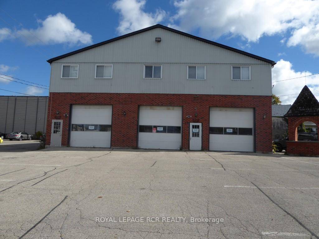 Downtown Uxbridge location.