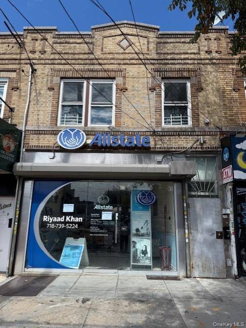 We are excited to present a unique mixed use investment opportunity located in a prime area of Richmond Hill on Liberty Ave.