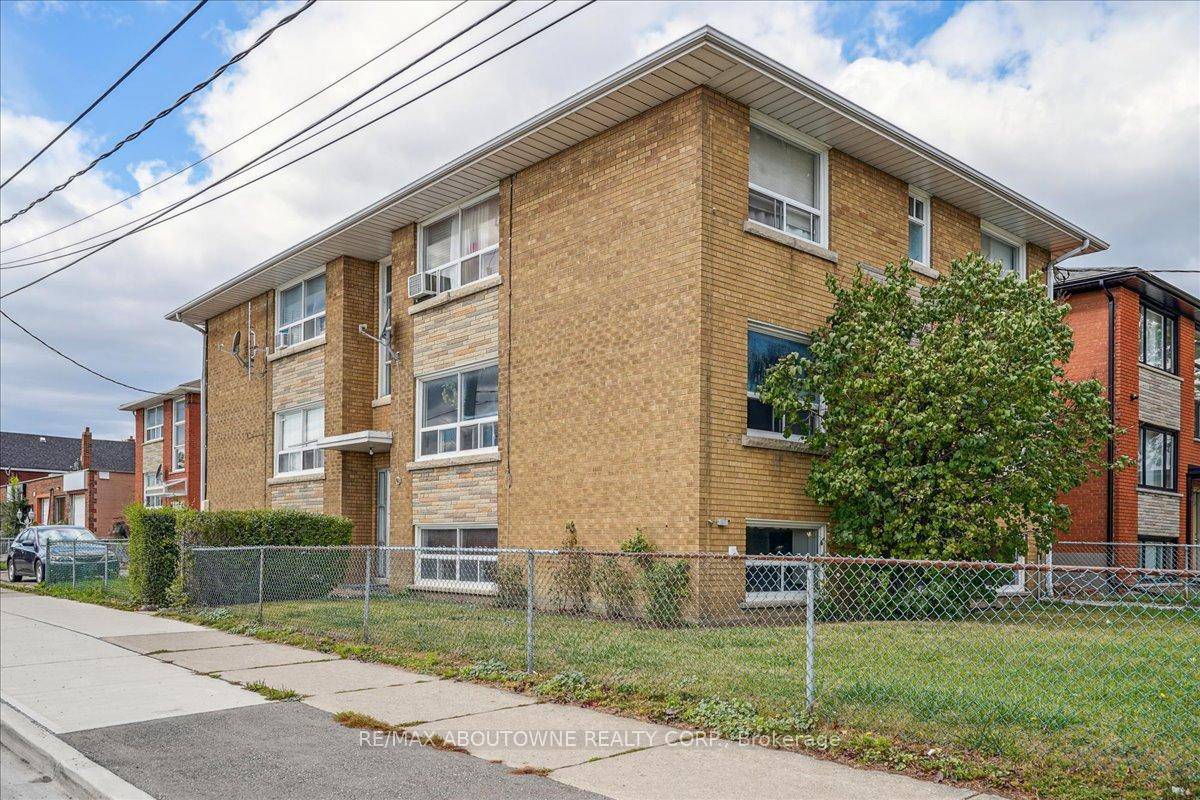 Welcome to your dream apartment in one of Toronto's most coveted neighborhoods, Mimico.