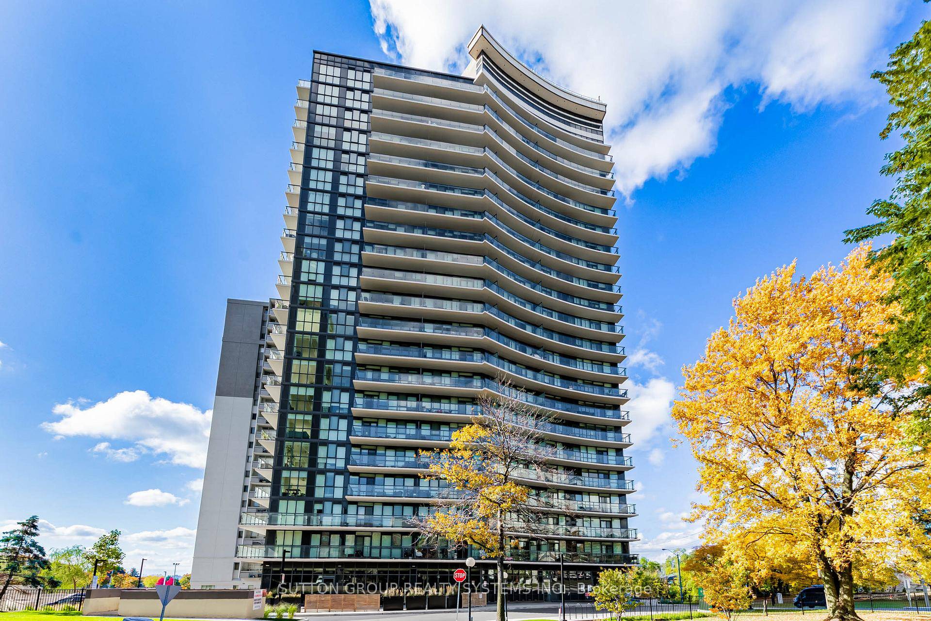 Modern 1 bedroom condo in a highly sought after community !