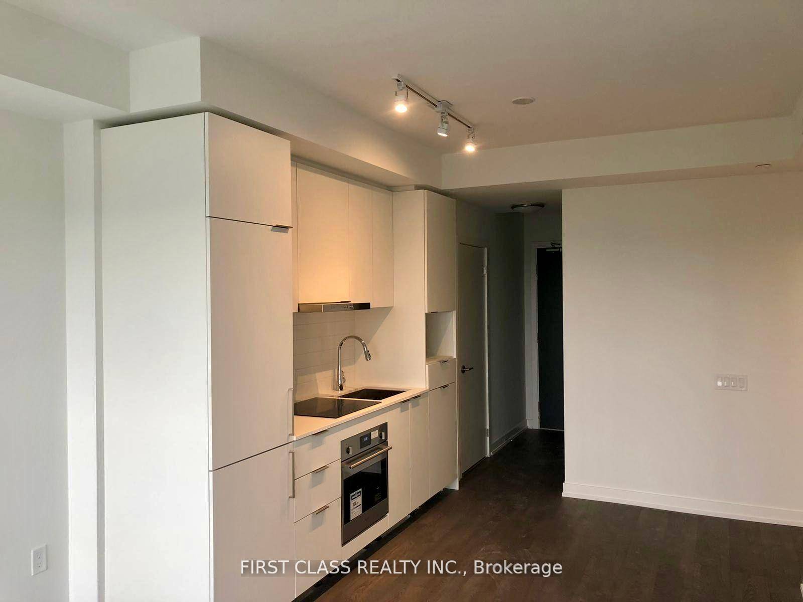 Beautiful 1 bedroom unit at Yonge Finch.