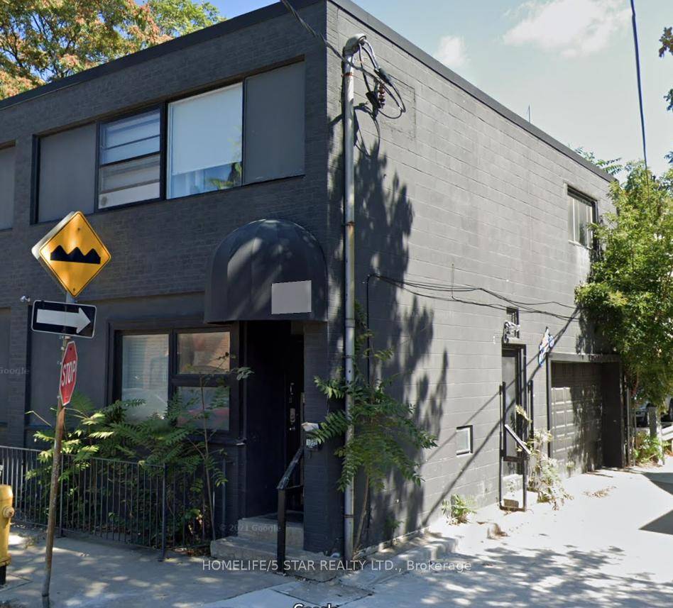 Spacious two bedroom lower level apartment located in a great neighborhood in Leslieville.