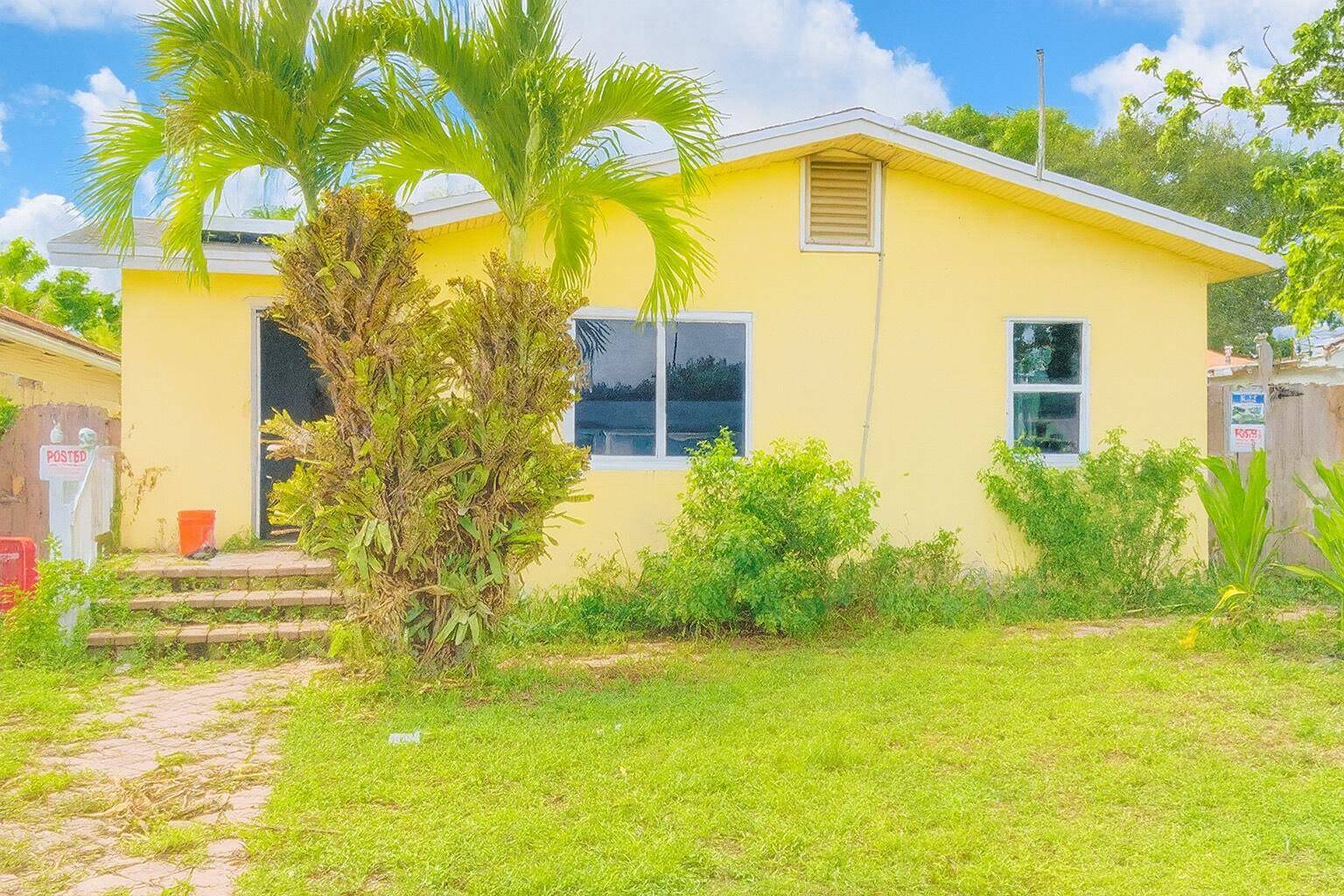 Opportunity Awaits in Lake Worth !