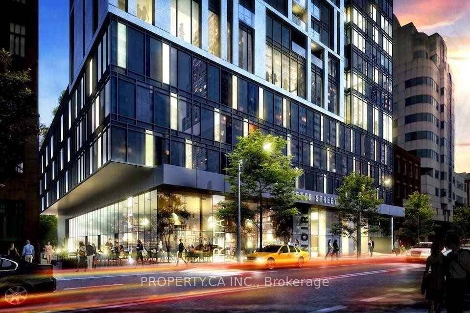 Heart Of The Entertainment District, In This Stunning 1Br Den Suite Ft Spectacular Panoramic Views.