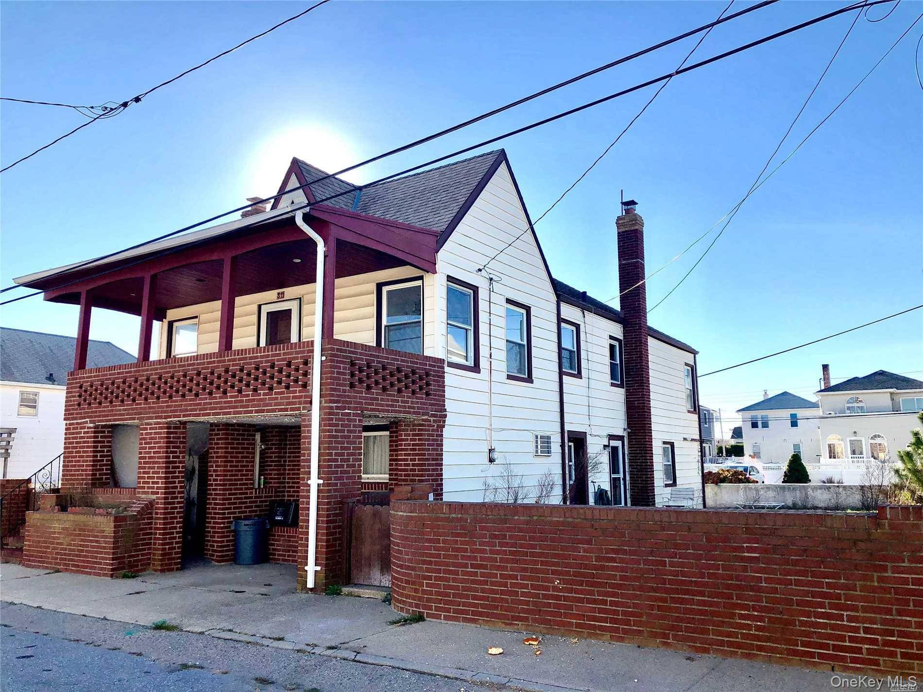 Beachside, Prime East Atlantic Beach location with access to pvt beach !
