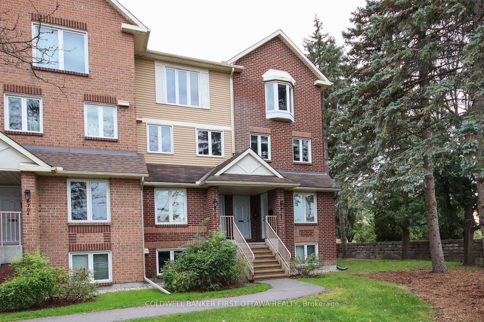 Lower stacked townhome in fabulous location.