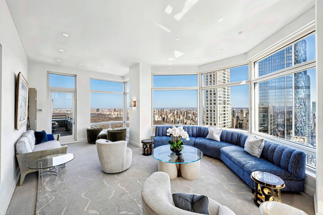 TWO TERRACE SHOWSTOPPER WITH SWEEPING VIEWS OF THE RIVER, CITY amp ; CENTRAL PARK Perched high on the 52nd floor of the prestigious Central Park Place, this exquisitely renovated 2 ...