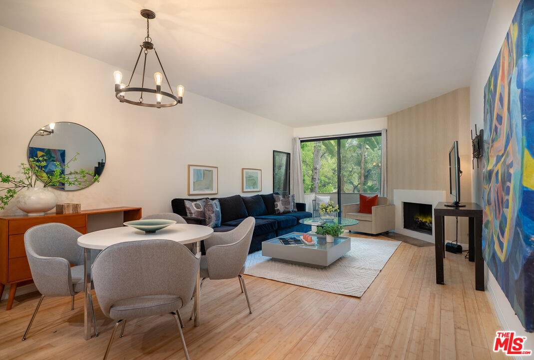 3480 Barham Blvd 1.0 Hollywood Hills East LA