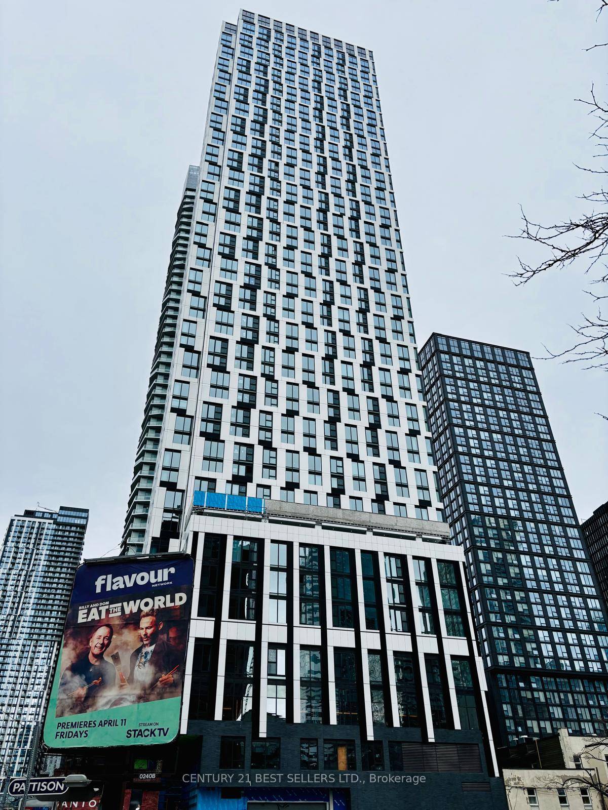 Welcome to this brand new, luxury high floor condo offering unobstructed west facing views through floor to ceiling windows.