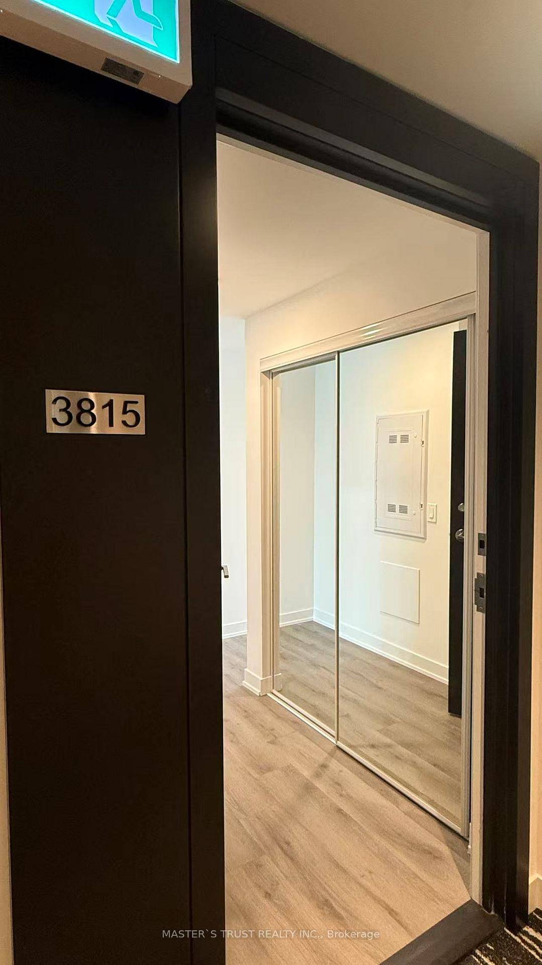 A Rare Opportunity For A Gorgeous Brand New amp ; Never Lived In 1 1 Bedrooms With 2 Bathrooms Suite Condo Located In The Heart Of Downtown, Toronto.