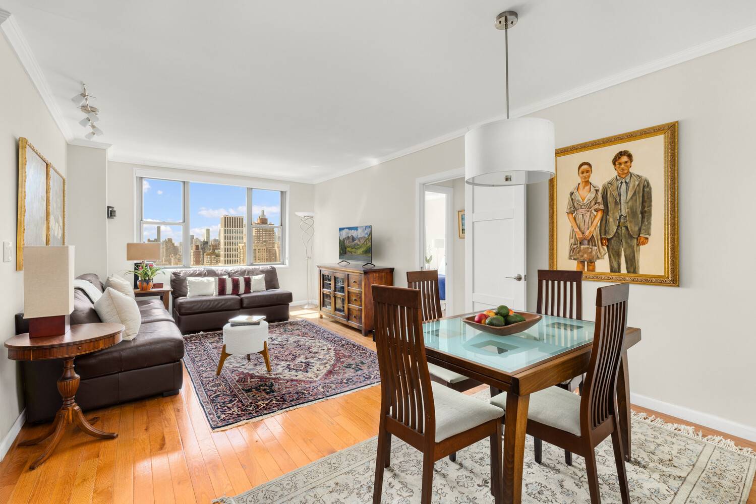 Renovated penthouse 1 bedroom with spectacular views Welcome to Penthouse C at 444 East 86th Street, nestled in the vibrant Upper East Side !