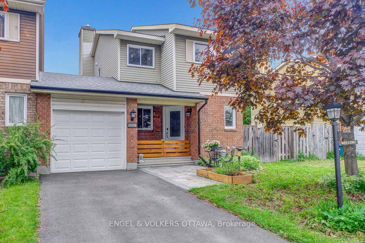 This renovated 3 bed 2 bath home in the heart of Craig Henry offers an ideal opportunity for first time buyers or young families looking to settle in a welcoming, ...