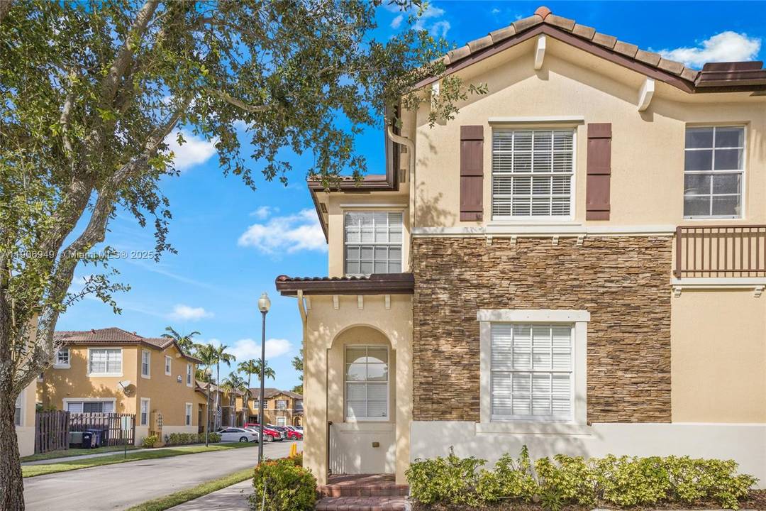 Welcome to The Shores at The Isles at Bayshore !