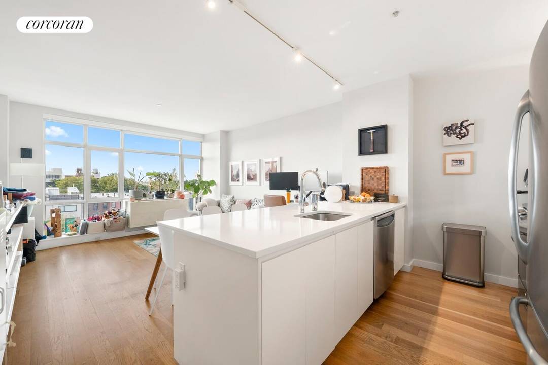 Penthouse Level One Bedroom in Prime Downtown Brooklyn !