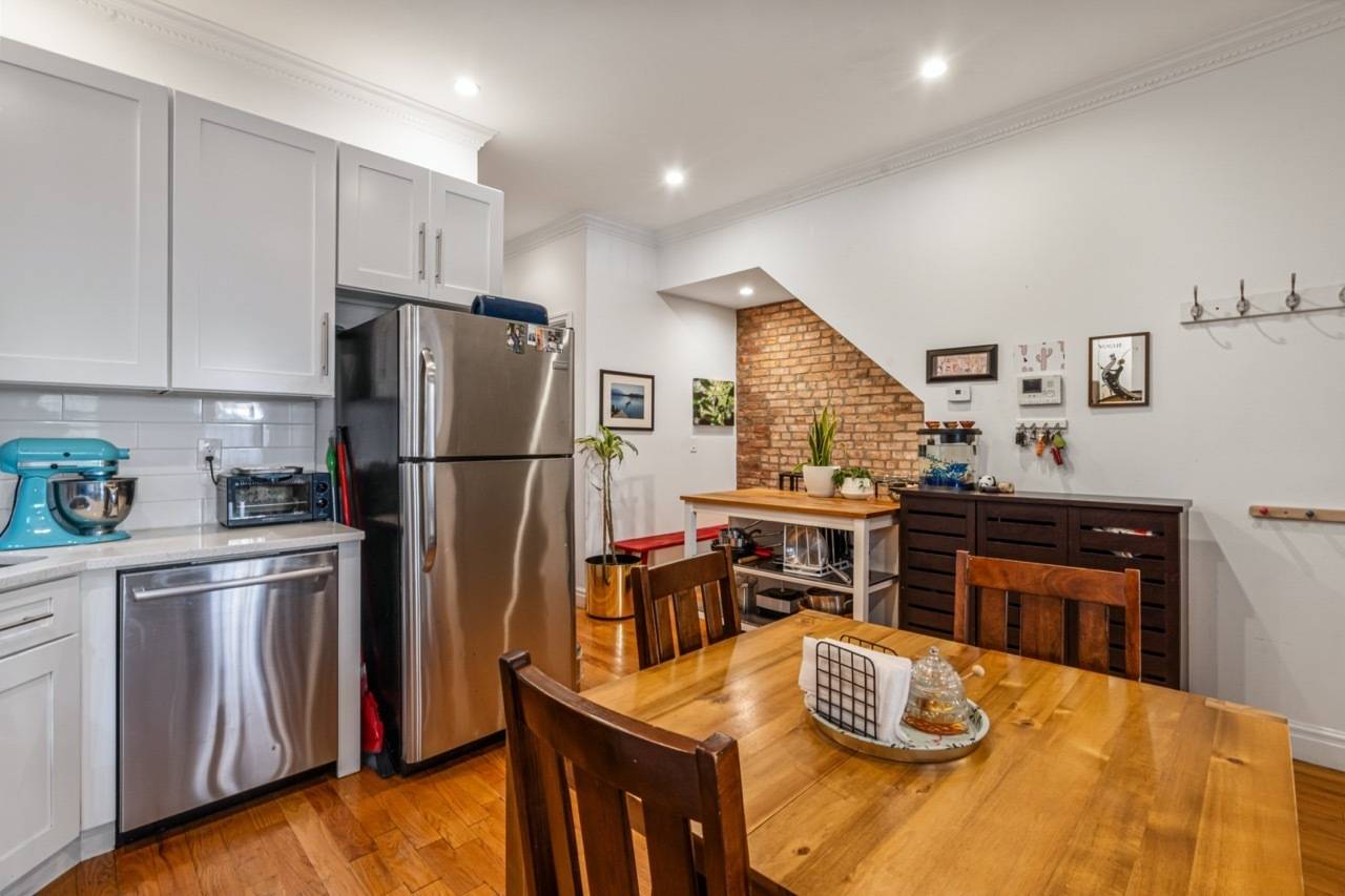 Beautifully Renovated Garden Duplex with Private Backyard in Prospect Heights Welcome to 584 Vanderbilt Avenue, a thoughtfully renovated 3 bedroom, 3 bathroom garden duplex offering over 1, 700 square feet ...