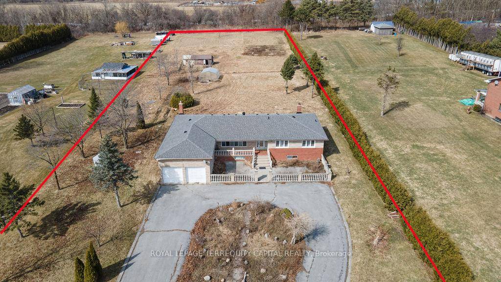 BUNGALOW Nestled On 2 Acres Lot.