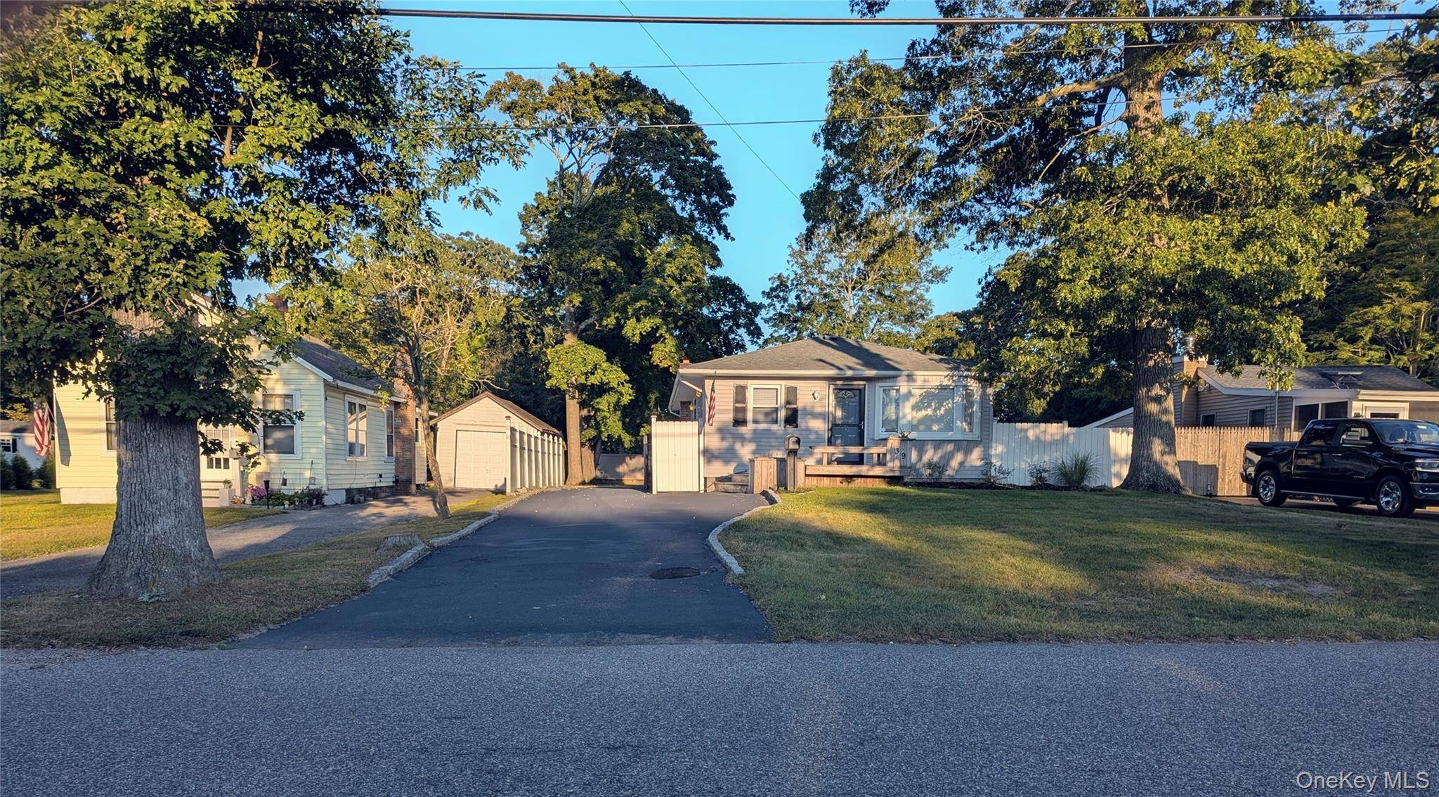 Welcome to this beautifully renovated four bedroom, two bathroom whole house inline ranch rental situated in the East Patchogue area, south of South Country Road, with convenient access to the ...