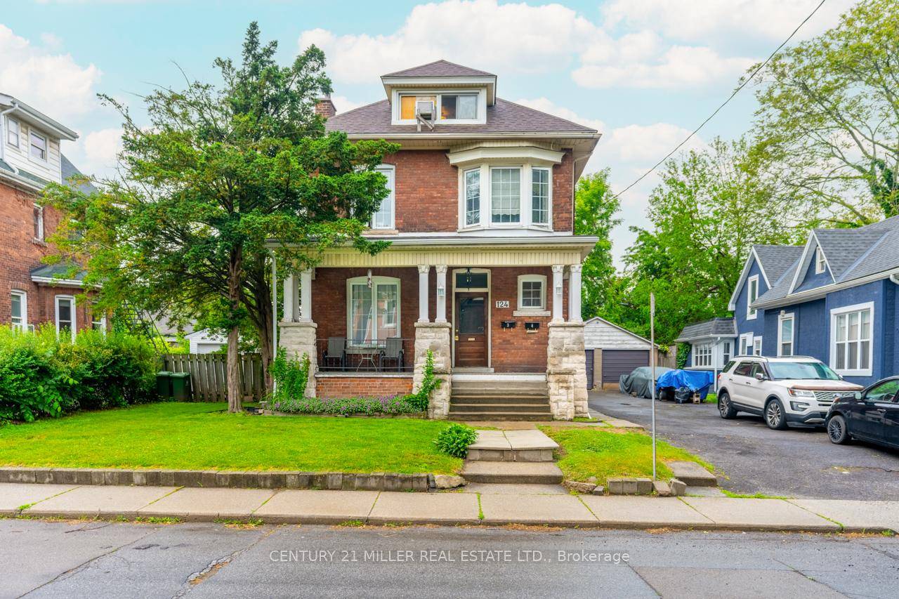 Legal Triplex with zoning for a Four plex in the Heart of St.