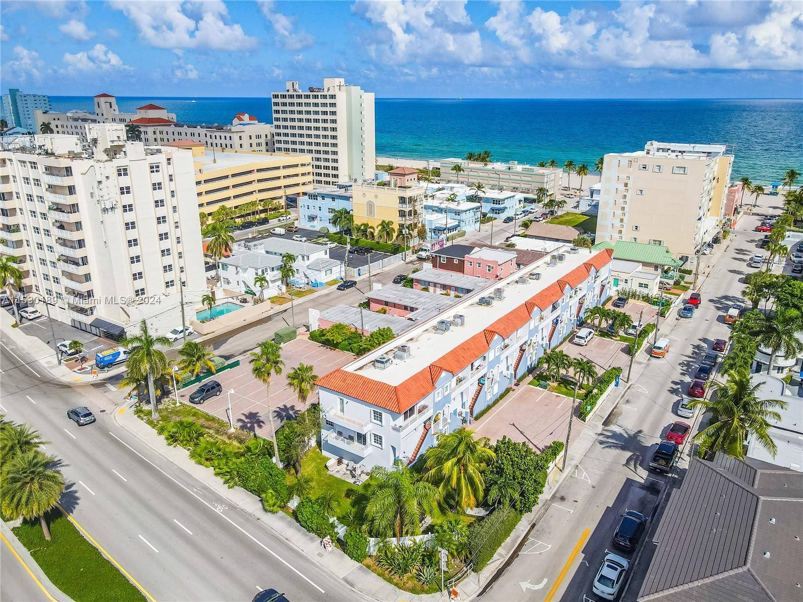 BEST PRICED LONG TERM OR VACATION RENTAL Steps from Hollywood Beach !