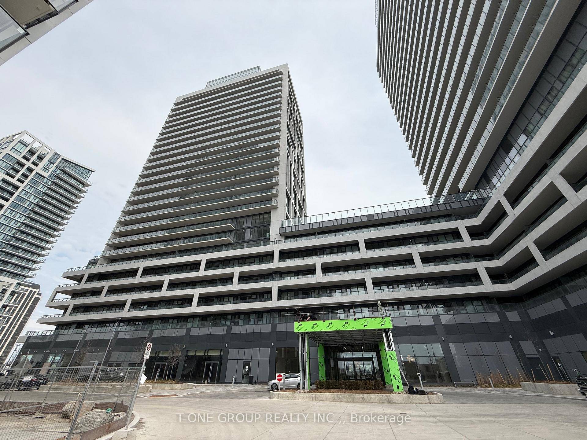 Welcome to Charisma On The Park by Greenpark, This Beautifully Designed 1 Bedroom with 1.