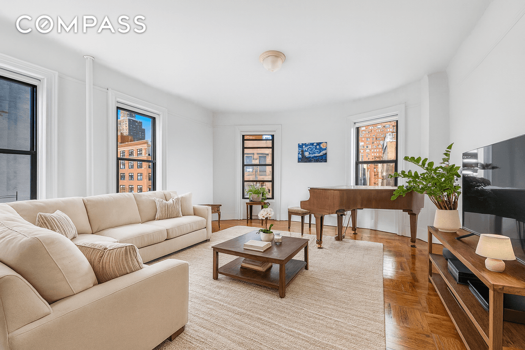 Located in a distinguished prewar condominium on prime Central Park West, this elegant 3 bedroom residence blends timeless Old World charm with thoughtful modern updates.