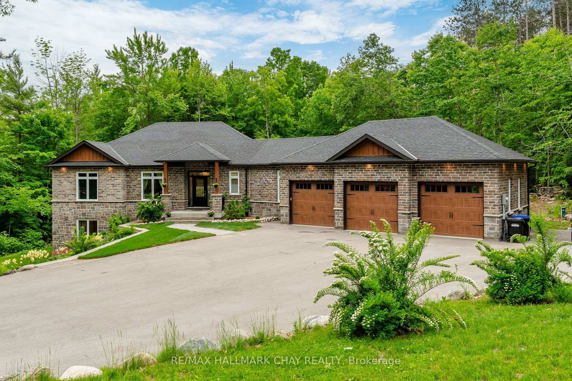Beautiful Bungalow on a 1.